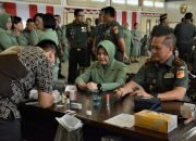 Pangdam Mayjen TNI Candra Wijaya Ikut Donorkan Darah di Hari Ulang Tahun ke-66 Kodam Merdeka