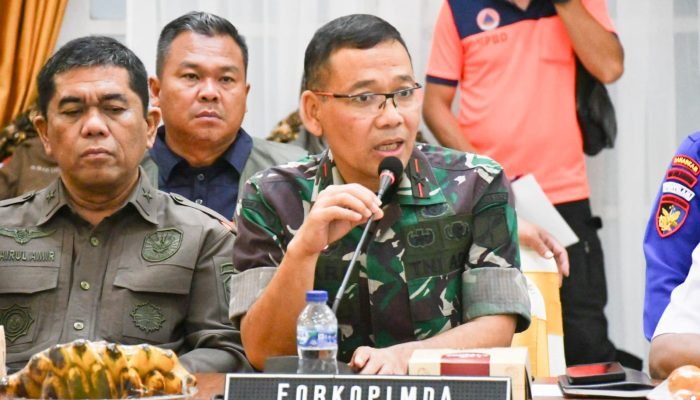 Danrem Nani Wartabone Hadiri Rakor Penanganan Darurat Bencana Banjir Bandang dan Tanah Longsor di Wilayah Provinsi Gorontalo