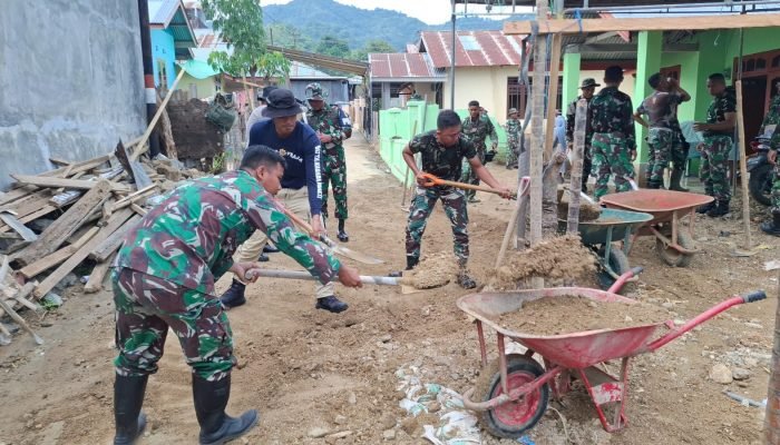 Optimalisasi Pemulihan Pasca Banjir, Kodim Gorontalo Bersama Masyarakat Laksanakan Pembersihan di Sejumlah Lokasi