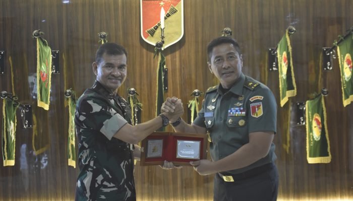 Kasdam Merdeka Terima Kunjungan Lawatan Danpussenkav TNI AD ke Kodam XIII/Merdeka