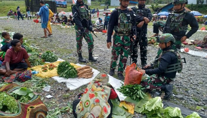 Satgas Pamtas Kewilayahan Yonif 715/Motuliato Bantu Tumbuhkan Ekonomi Warga Perbatasan