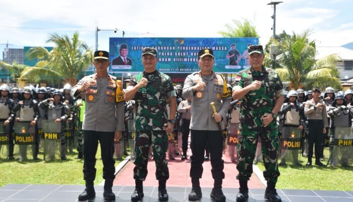 Danrem Santiago Hadiri Latihan Gabungan Dalmas Polda Sulut dan Kodam XIII/Merdeka Hadapi Pilkada 2024