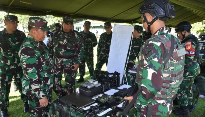 Kapoksahli Pangdam XIII/Merdeka Laksanakan Pemeriksaan Kesiapan Personel dan Materiil Satbanmin Latihan Ancab YTP Yonif 711/Raksa Tama