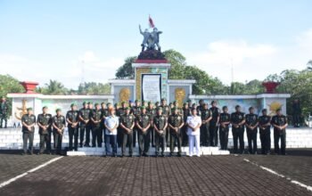 Peringati Hari Juang TNI AD, Pangdam Merdeka Pimpin Ziarah dan Tabur Bunga di TMP Manado