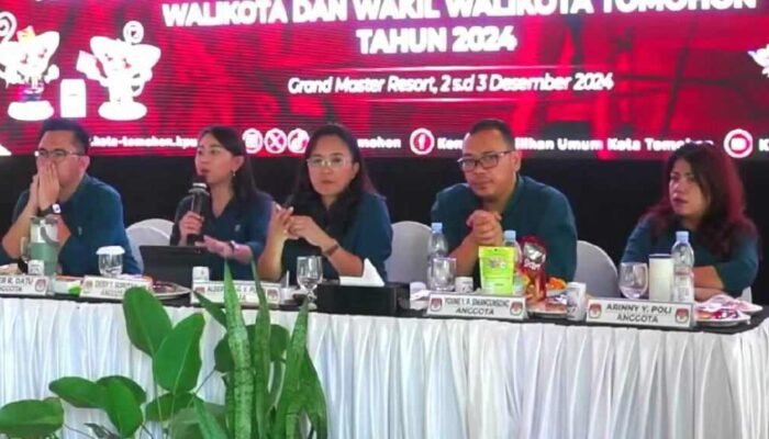 Gelar Rapat Pleno KPU Tetapkan Caroll – Sendy Pemenang Pilkada Tomohon